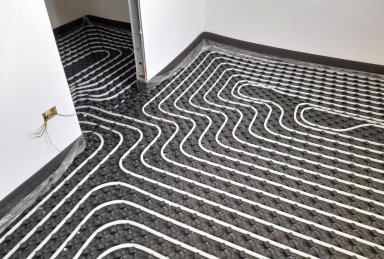 Pourquoi opter pour un plancher chauffant chez vous ?